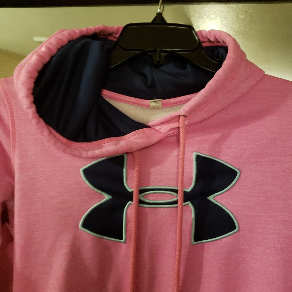 Pink Under Armour sweatshirt